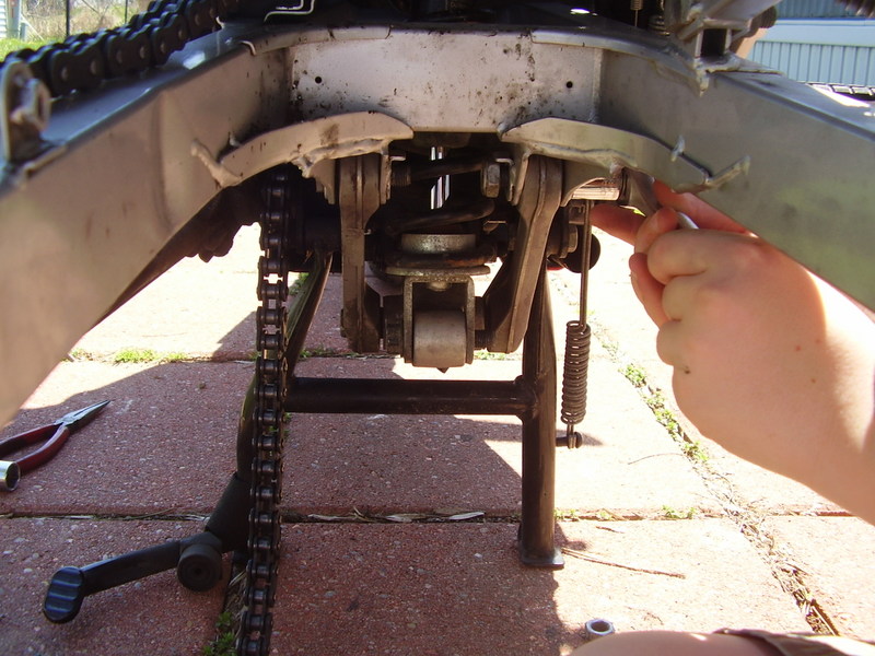 File:Swingarmclose.jpg