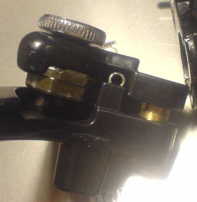 File:Clutch 06.jpg