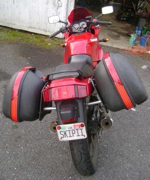 File:Hard luggage 07.jpg